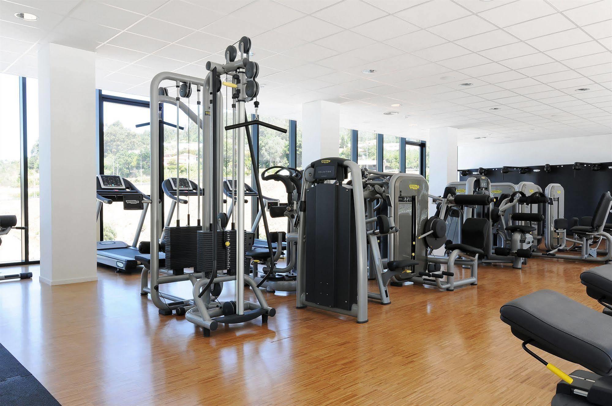 Open Village Sports Hotel & Spa Club غيمارايش المظهر الخارجي الصورة