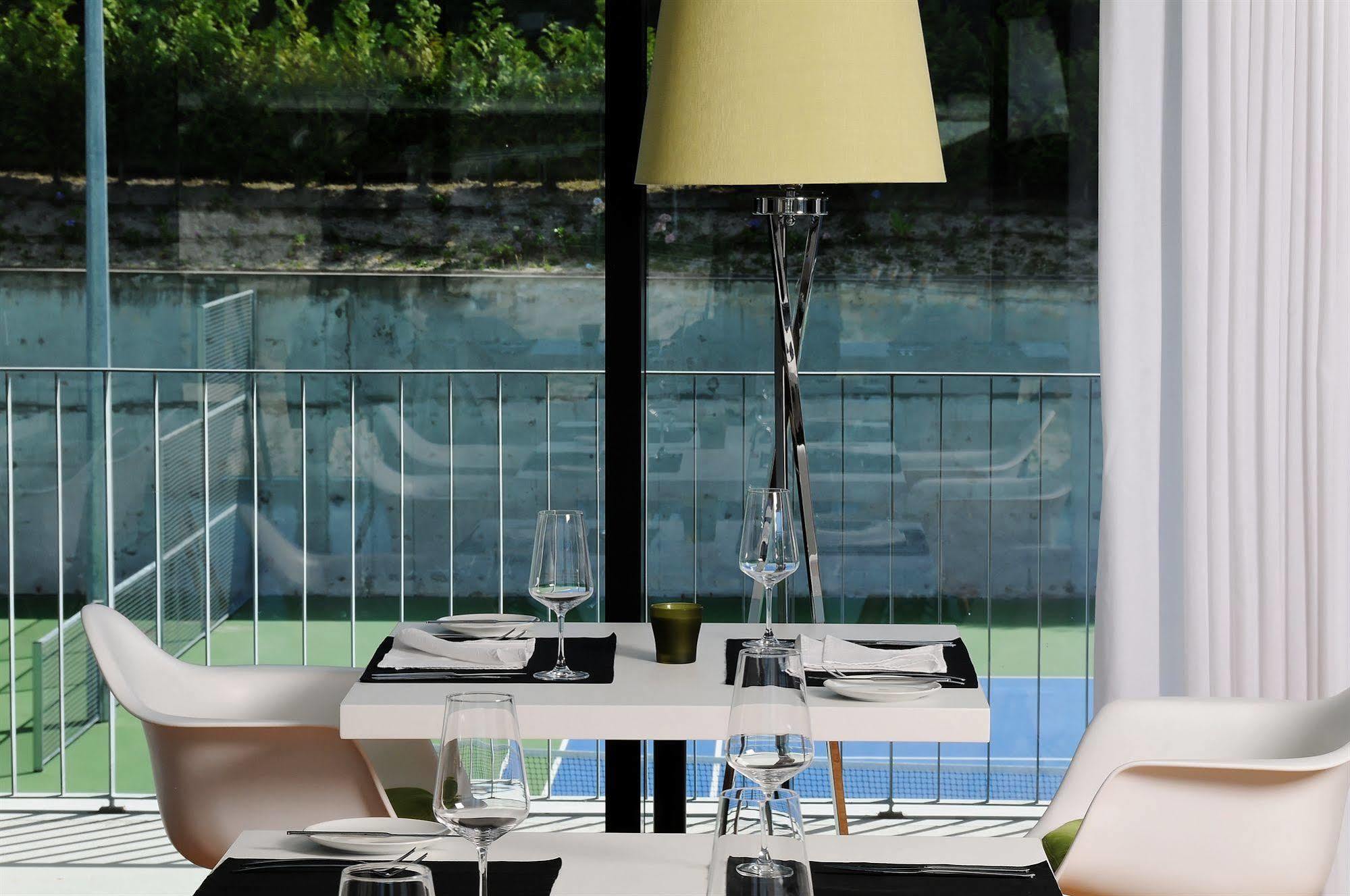 Open Village Sports Hotel & Spa Club غيمارايش المظهر الخارجي الصورة